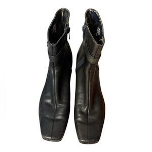 Nine West heel ankle boot with squared toe
